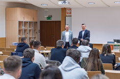 Od lewej: prof. dr hab. Grzegorz Ostasz, dr hab. Jacek Strojny, prof. PRz