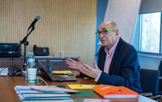 Dr Leszek Mellibruda podczas zajęć na kierunku MBA